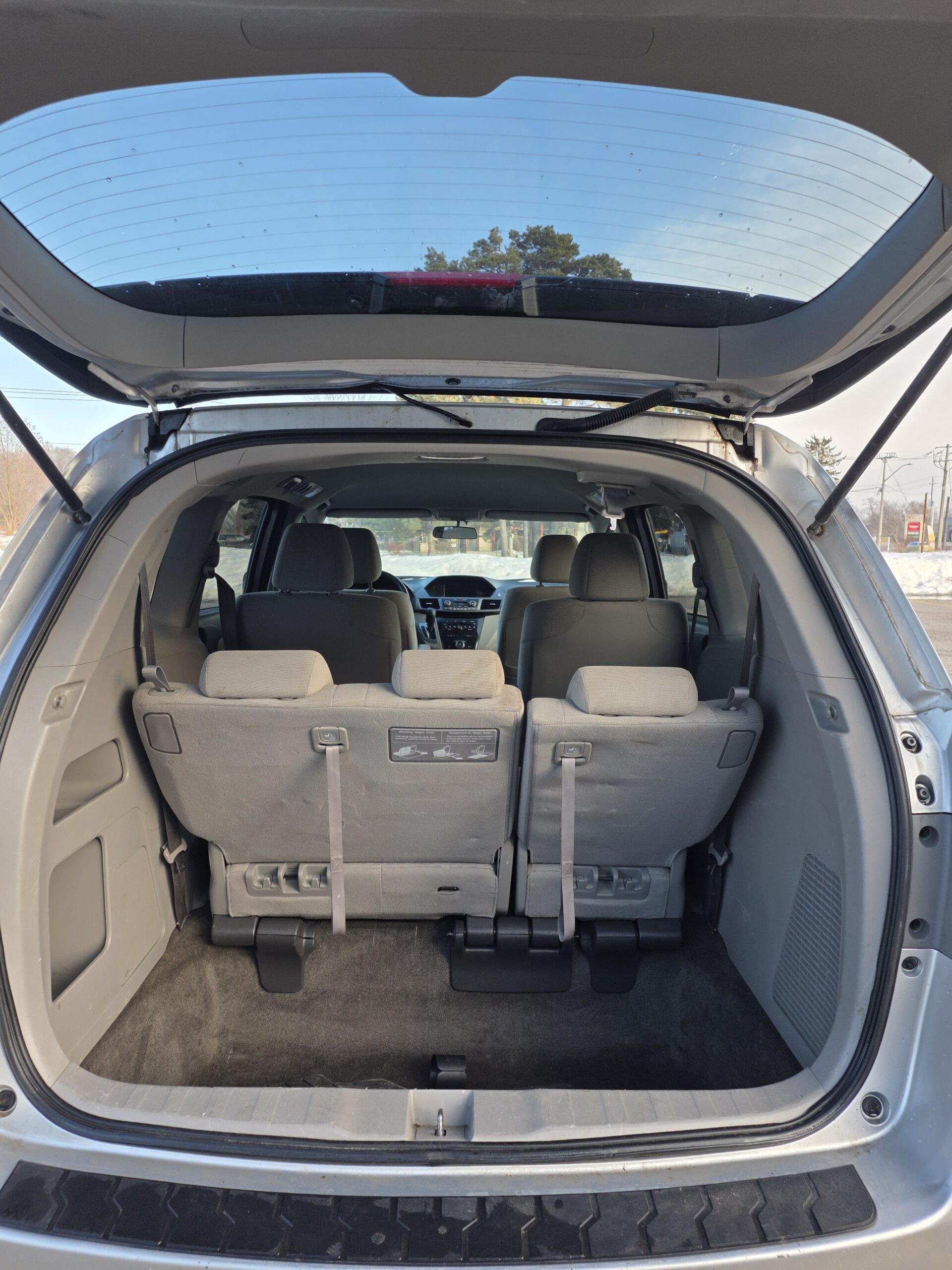
								Honda Odyssey LX 2013 full									