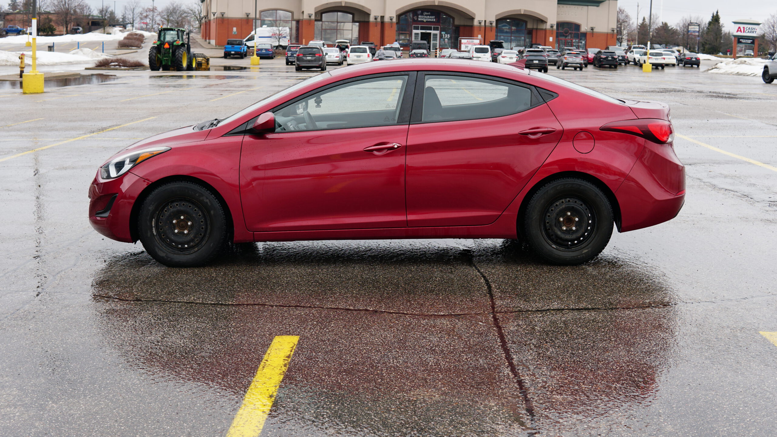 
								Hyundai Elantra 2015 full									
