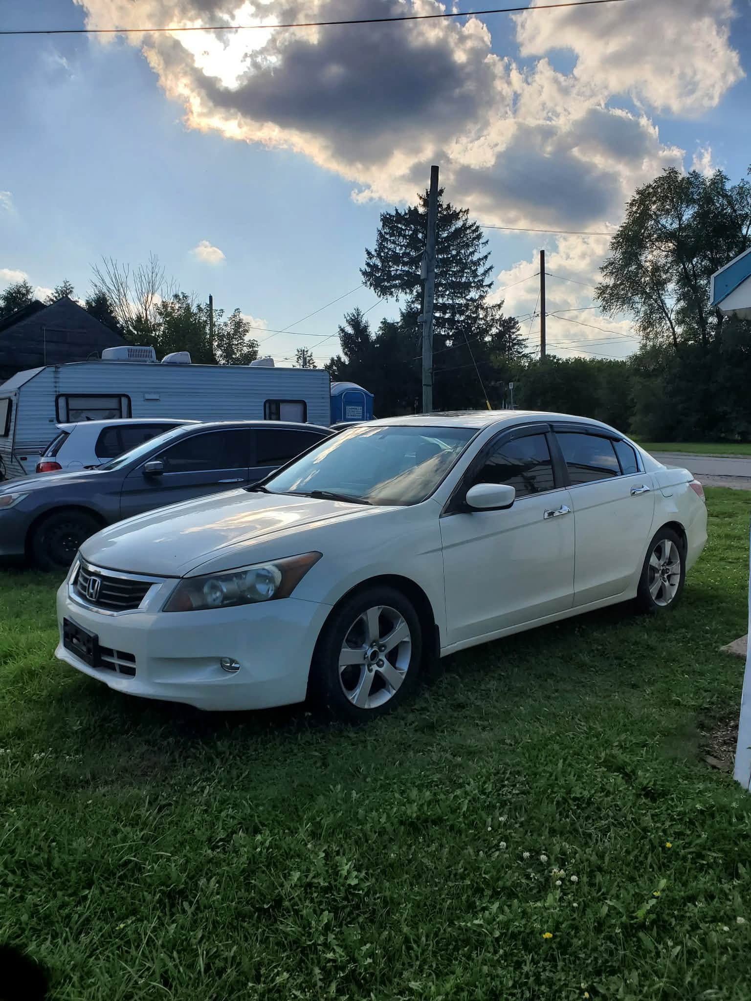 
								Honda Accord EXL 2009 full									