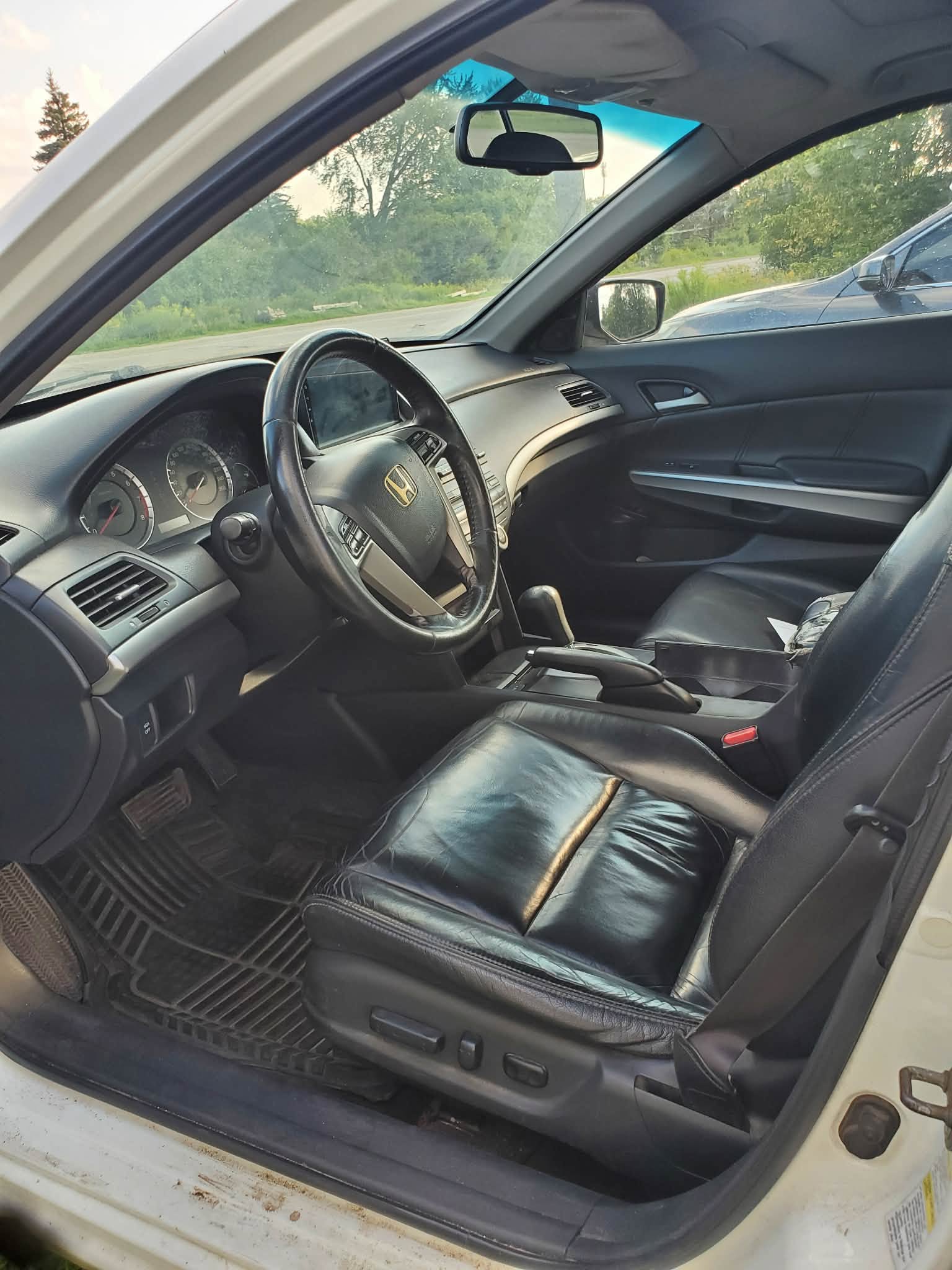 
								Honda Accord EXL 2009 full									