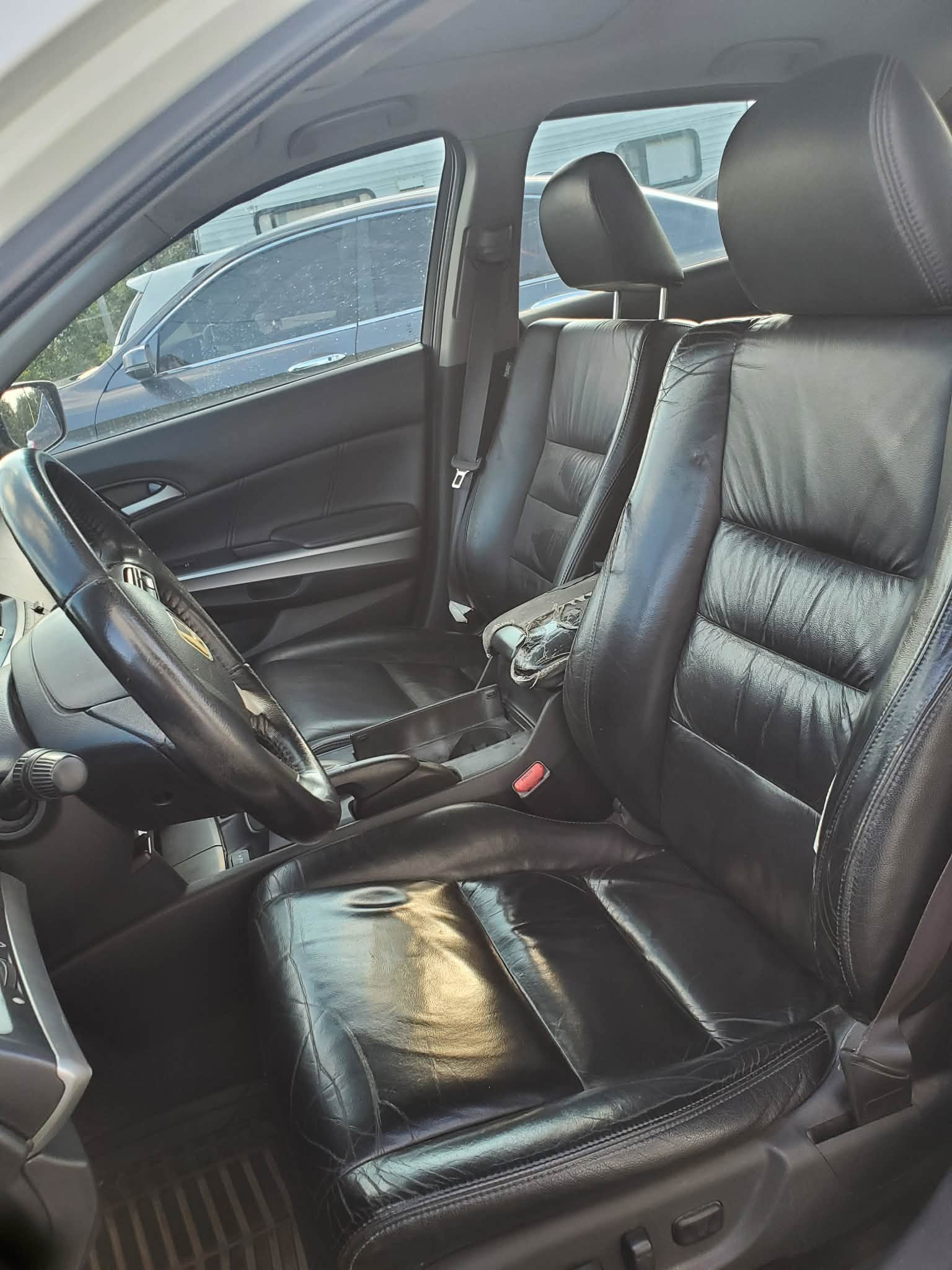 
								Honda Accord EXL 2009 full									